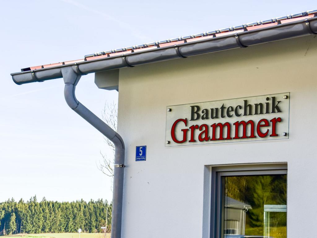 Bautechnik Grammer, Firmensitz in Palling, Landkreis Traunstein, Allerdinger Feld West 5